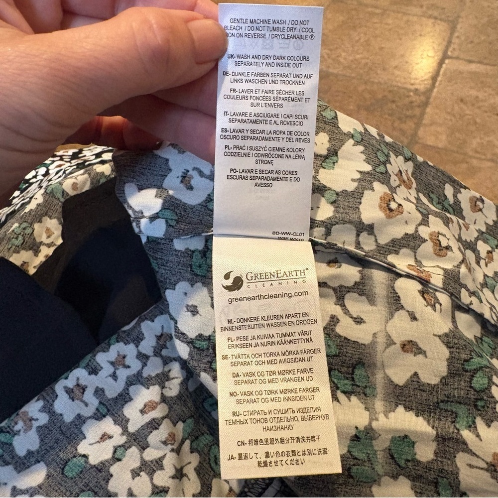 NWT~BODEN Black Green White Floral Ruffle Hem Puff Sleeve Garden Dress Size 10 - Picture 9 of 9